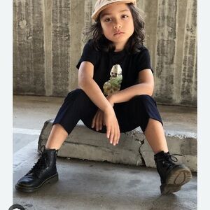 Kids Dr Marten combat boots • black